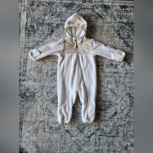 The North Face bunting 6-12 months